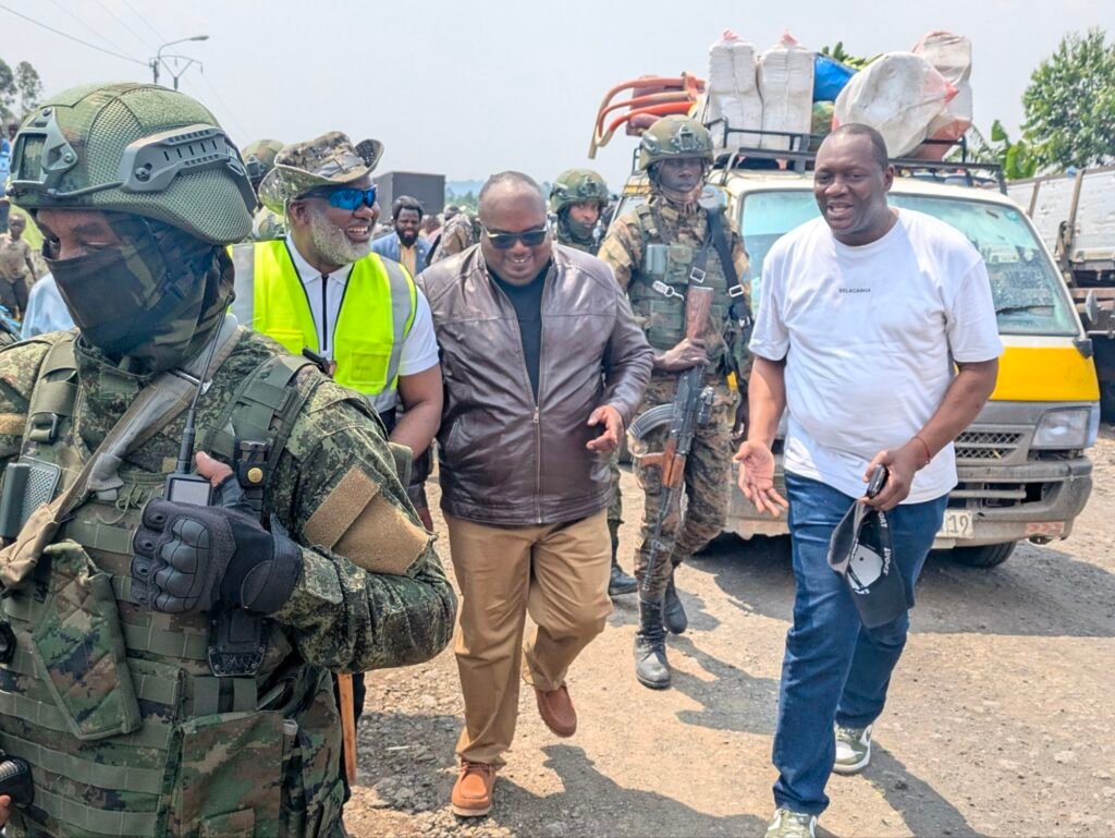 Rutshuru : Corneille Nangaa supervise les travaux de réhabilitation de la route Goma–Rutshuru 2 pxl 20260807 1117162596791552497409287731