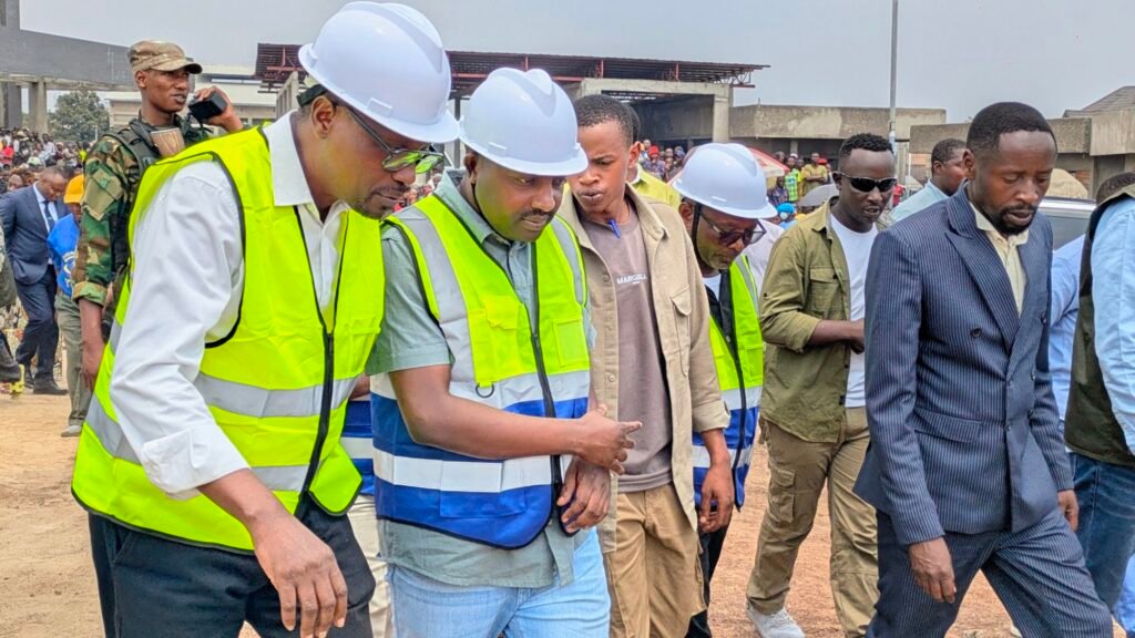Goma : Bahati Musanga lance les travaux de réhabilitation de la route du rond-point Rutshuru à la Petite Barrière 2 pxl 20260818 1024178667E25561701124184023775