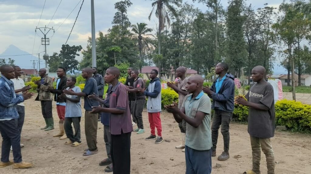 Rutshuru : 17 jeunes volontaires rejoignent une formation à la défense locale au sein de l’ARC 2 img 20260926 wa01217066111794684081499