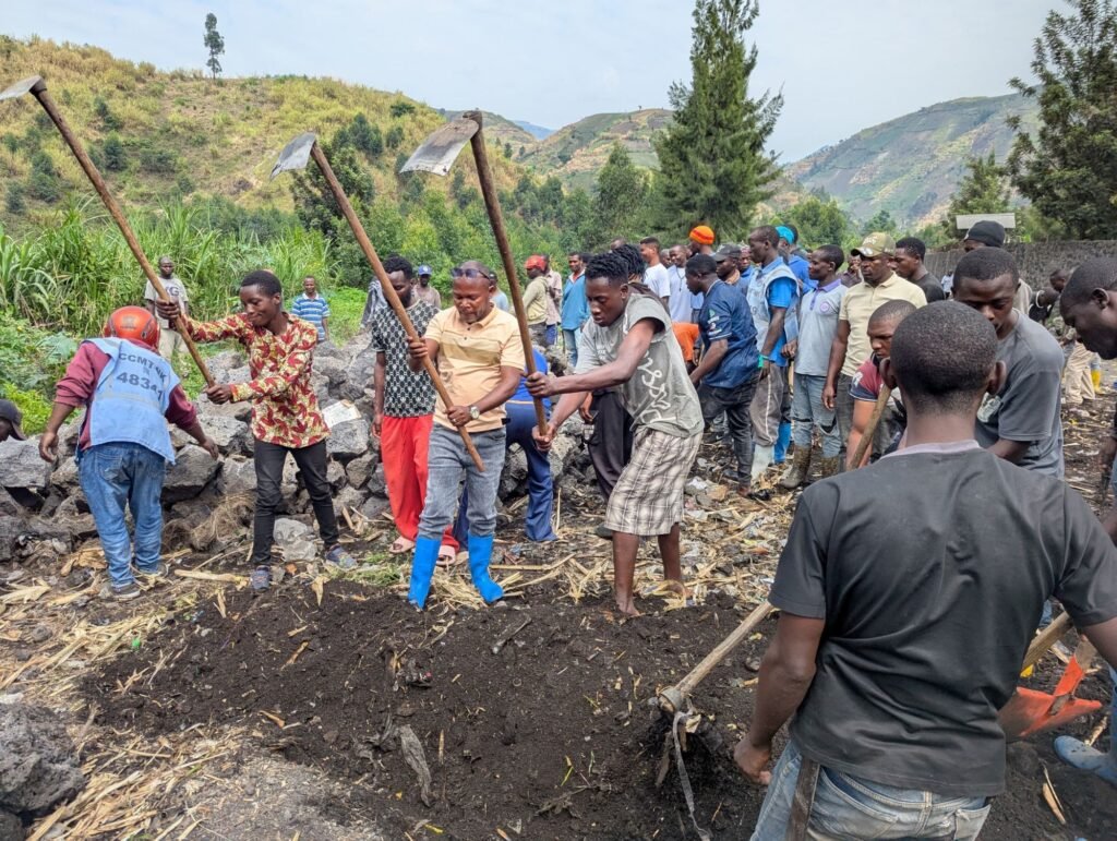 MASISI : LE CHEF DE CITÉ DE SAKE MOBILISE LA POPULATION AUTOUR DES TRAVAUX COMMUNAUTAIRES 2 img 20260926 wa0337651034827853810131