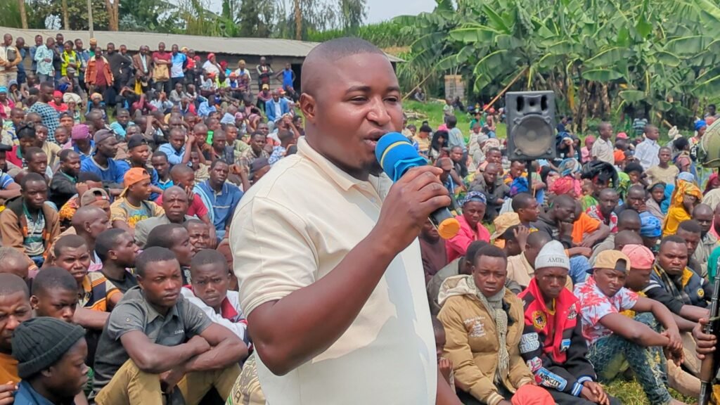 MASISI : l’administrateur assistant Simweray Banyene Jonas en mission de mobilisation et de sensibilisation à Kabaya 4 pxl 20260928 1123309557E34442525954740623468